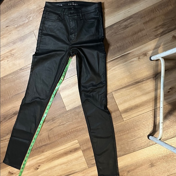 White House Black MarketThe Skinny Black Leather look Trousers black - Picture 12 of 13